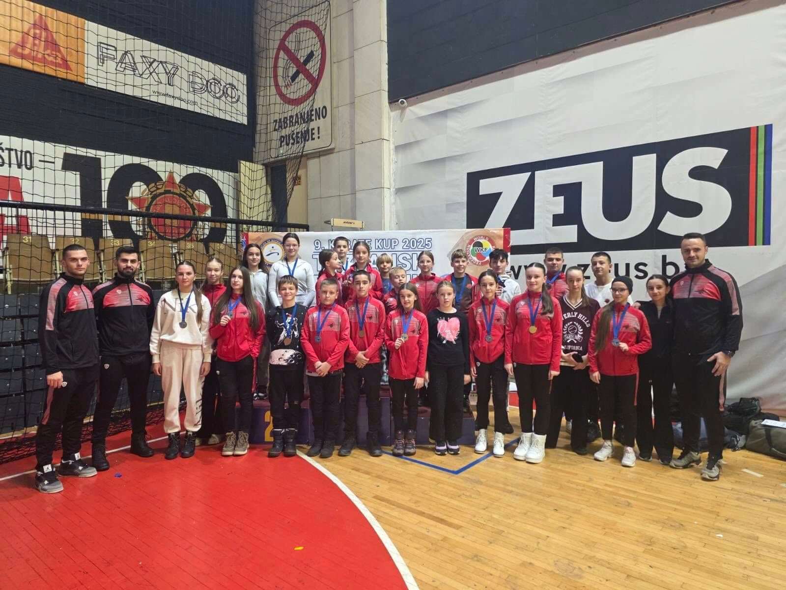Tim KK Champion na 9. Karate kupu Tuzlanski pobjednik
